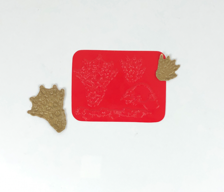 Animal Tracks Rubbing Plates Puzzleheads Educational Products